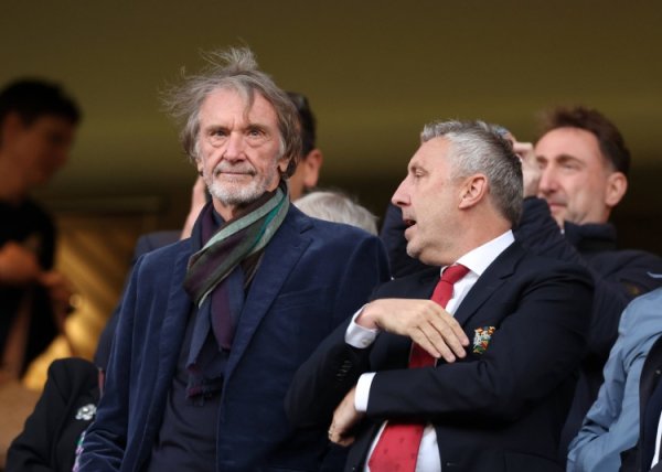Mirror: Commercial matches have had a negative impact on Manchester United, which may affect the players  choices