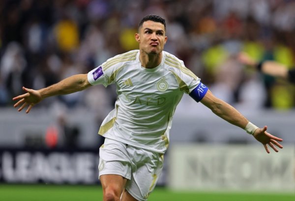 🚨Saudi reporter: Ronaldo has made a clear final decision and refuses to join Riyadh Crescent