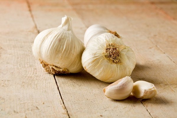 Garlic kills bacteria and fights cancer! Green, blue... Can you still eat it if you sprout? Teach you 4 ways to keep garlic from sticking to garlic flavor