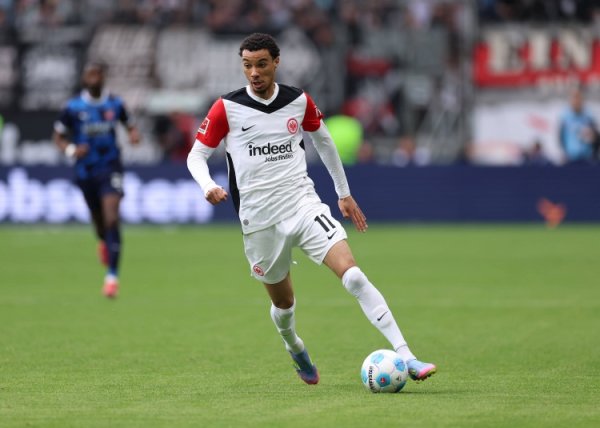 Romano: Ekitic will undergo a Liverpool medical examination on Tuesday, signing 6 years of & he only wants to join the Reds