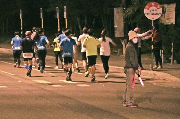Are park sports and tree squid CO2 harmful to health at night? Professor s data analysis