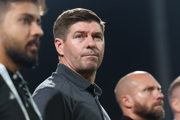 Sky Sports: Gerrard will arrive in London and talks with Rangers will take place in the next few days