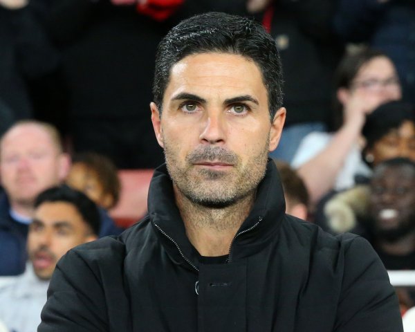 Alan Smith: Arsenal are the favorites to win the Premier League, followed by Liverpool and Manchester City